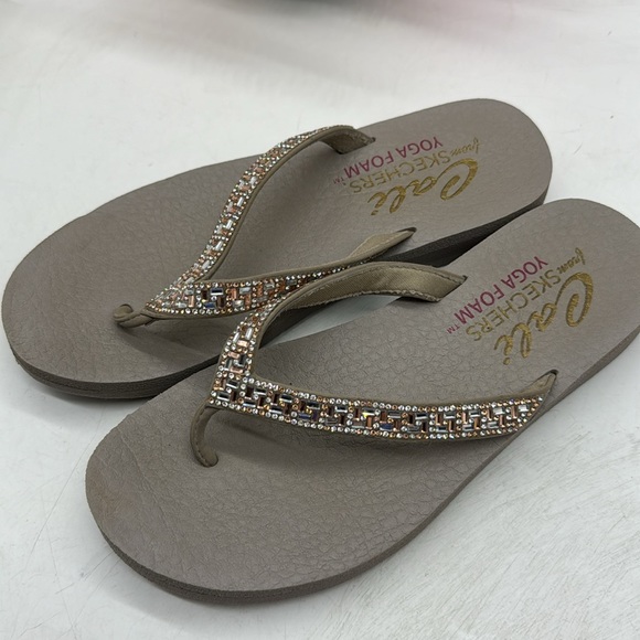 Skechers Tan Sandals with Silver Accents - Picture 3 of 8